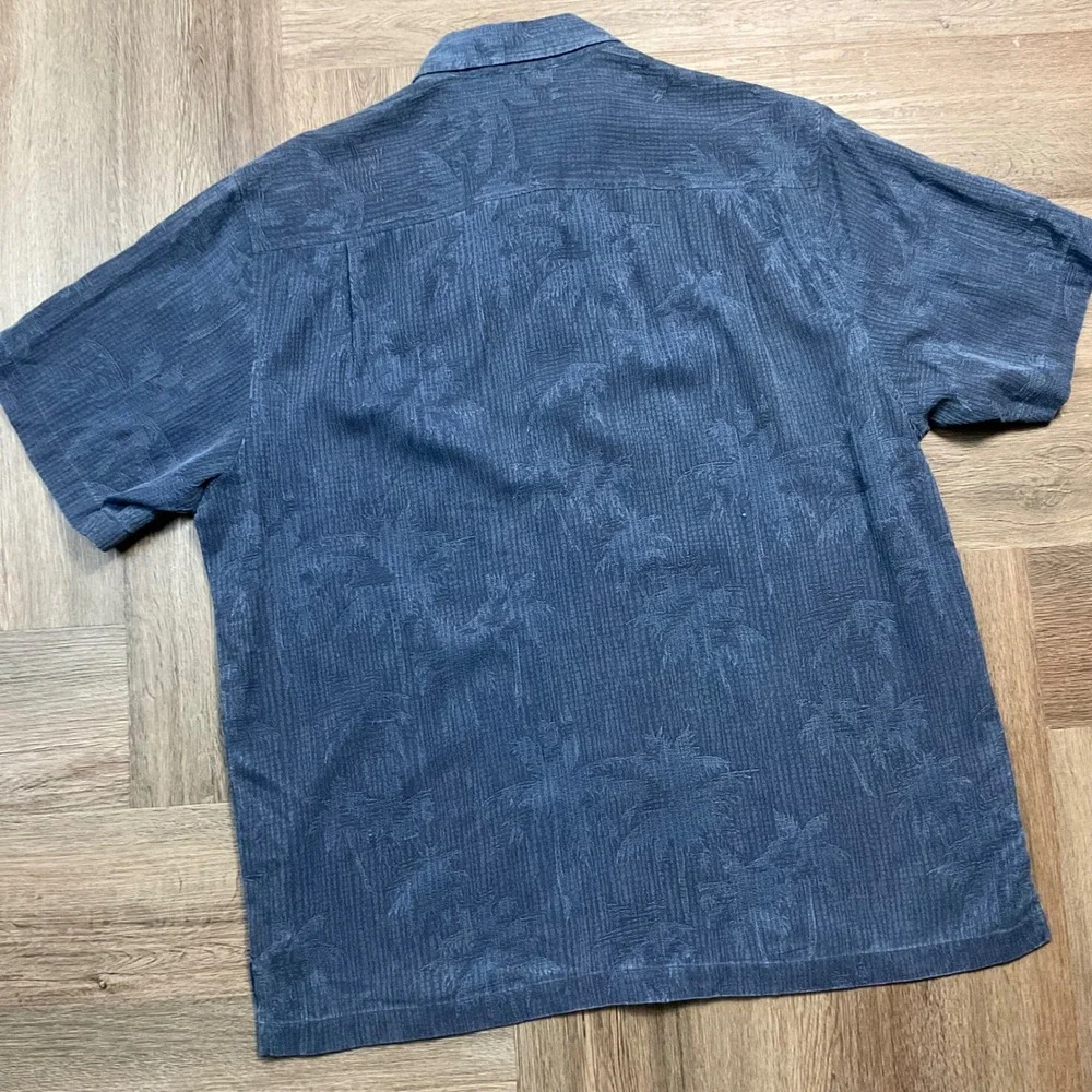 Tommy Bahama Silk Palm Tree Print Button Up‎ Camp Shirt Mens Large Blue Classy